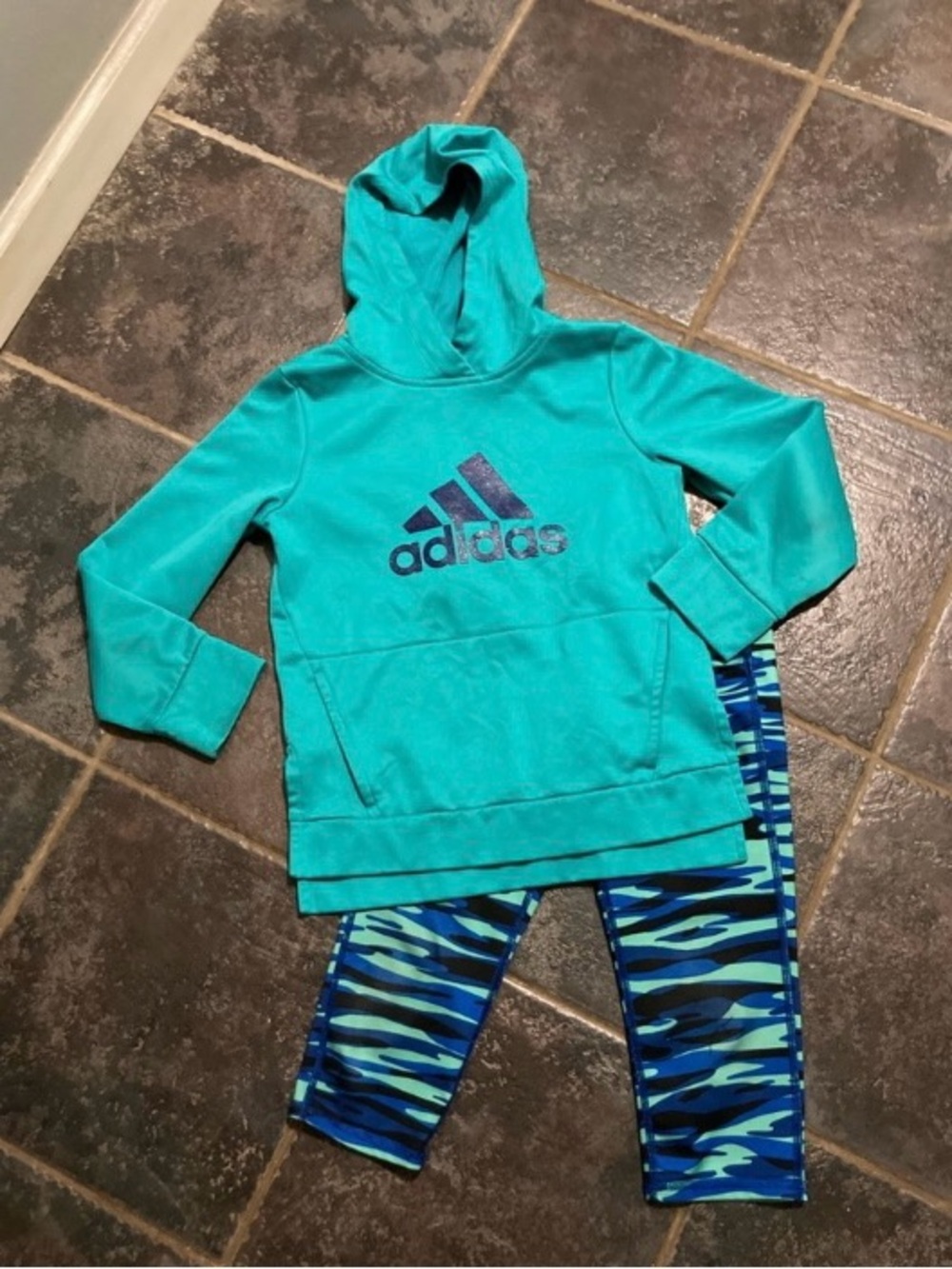 Adidas Girls Hoodie and Leggings Outfit. Size M